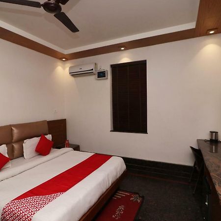 Oyo 10448 Green View Home Stay دهرادون المظهر الخارجي الصورة