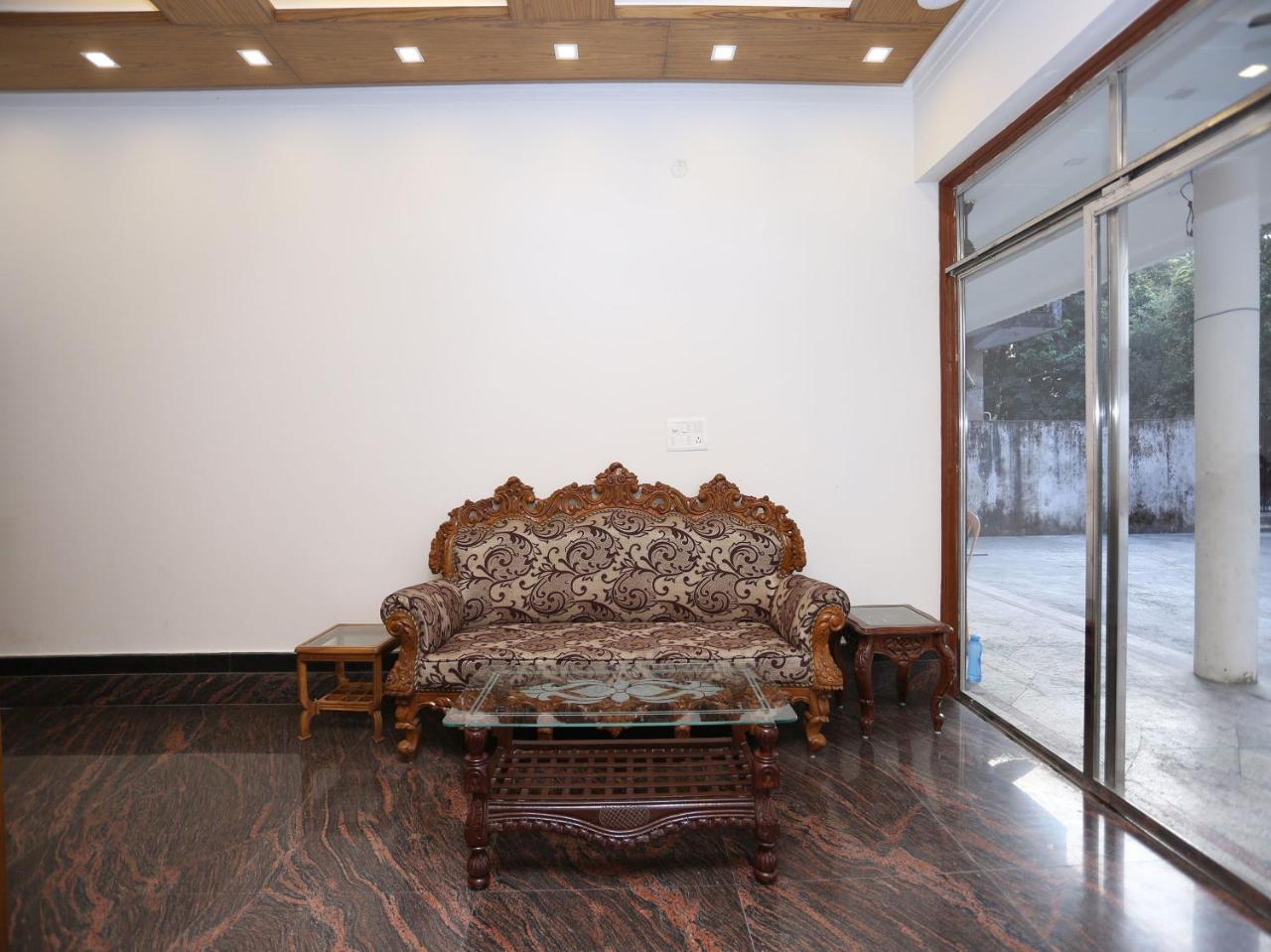 Oyo 10448 Green View Home Stay دهرادون المظهر الخارجي الصورة