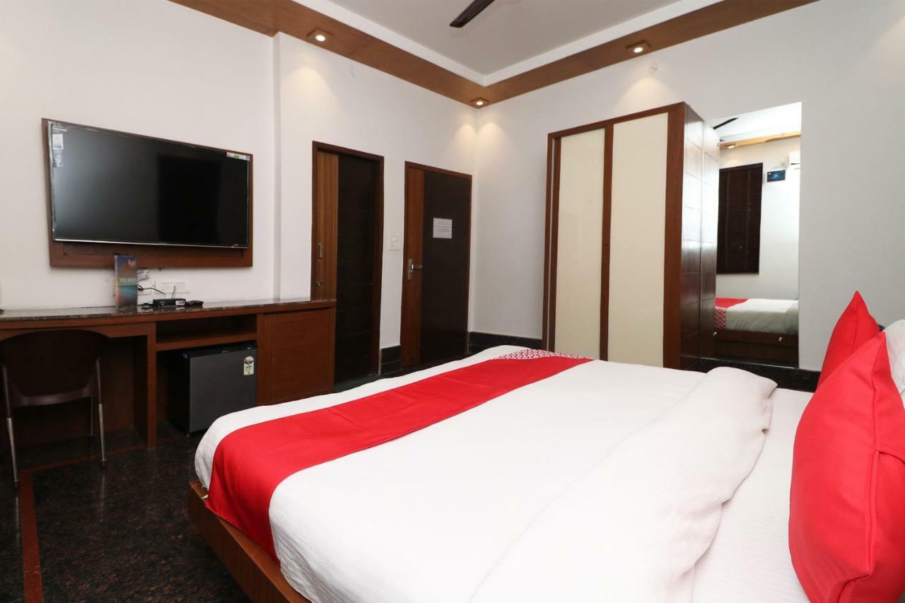Oyo 10448 Green View Home Stay دهرادون المظهر الخارجي الصورة